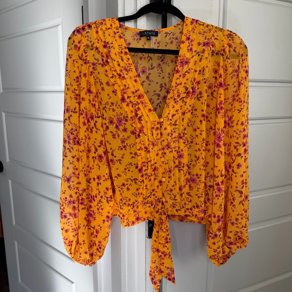 1.STATE Button Front Balloon Sleeve Pintucked Top